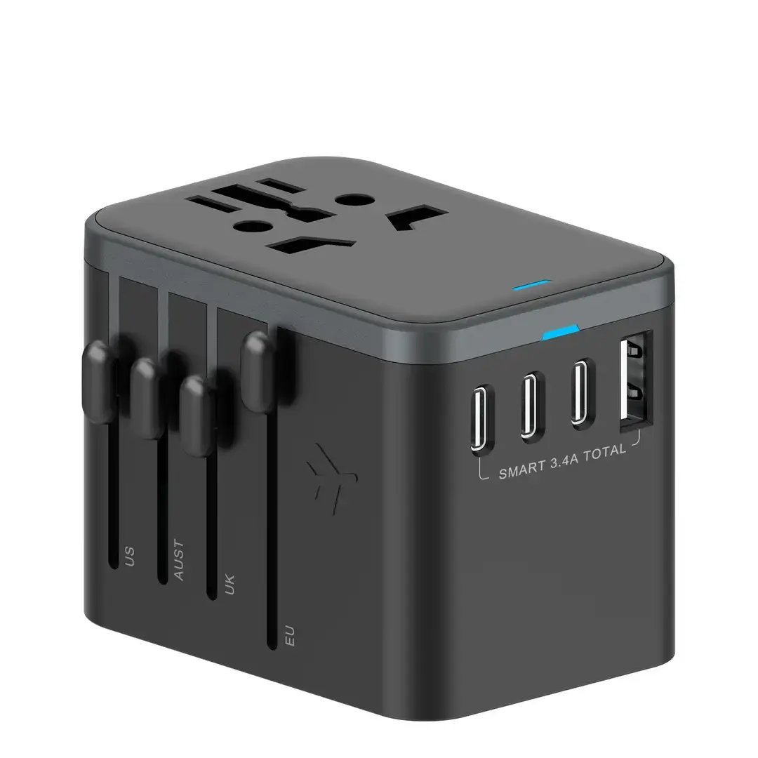 Universal Travel Adapter 15W PD, 4 USB-A and 1 USB-C Ports